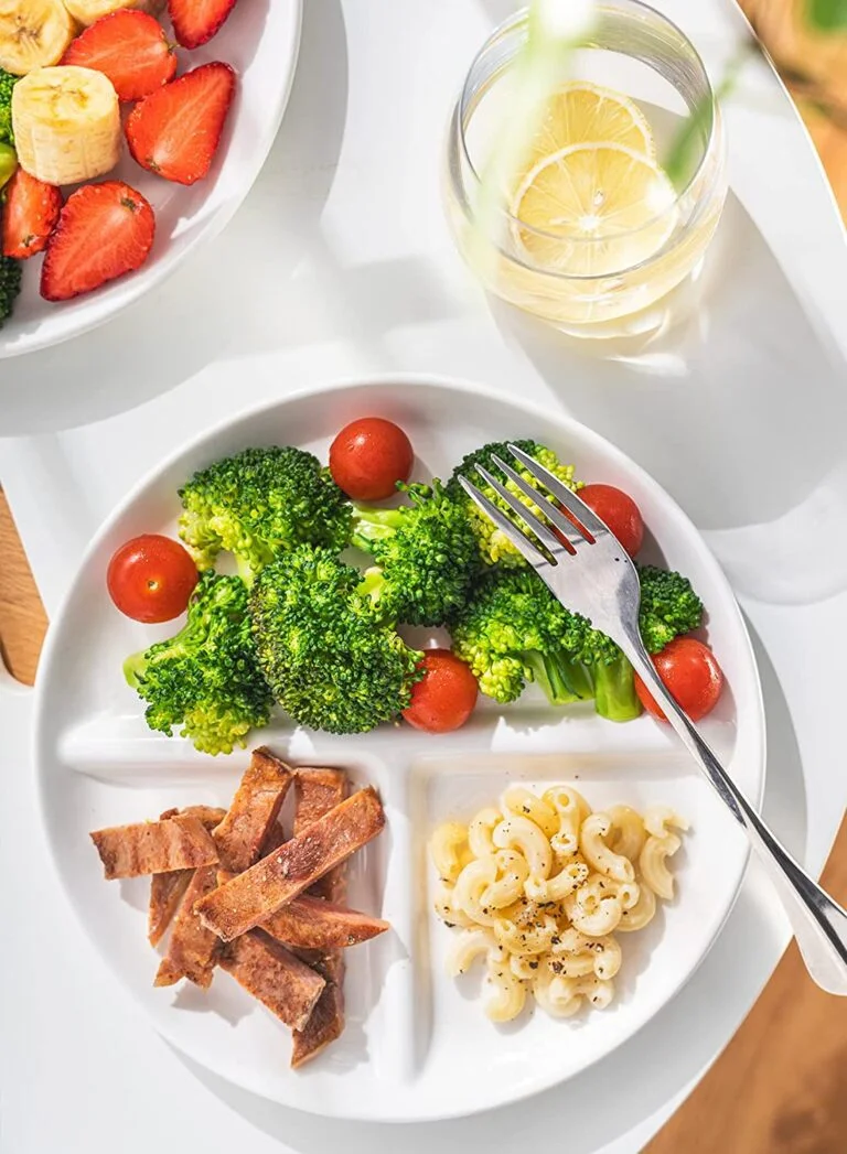 How to Lose Weight With These 10 Tips 9 | eat move healthy Portion-Control-plates