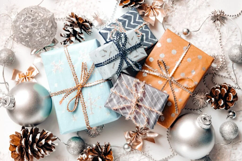 Amazon Holiday Shopping: Deals and Gifts 1 | eat move healthy Amazon-Holiday-Shopping-gifts, christmas, christmas decorations-5815004.jpg