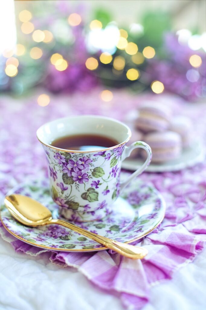 macarons, purple, easter brunch-4854733.jpg