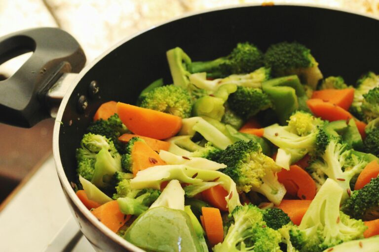 Vegetable-Stir-fry Broccoli-carrots-peppers