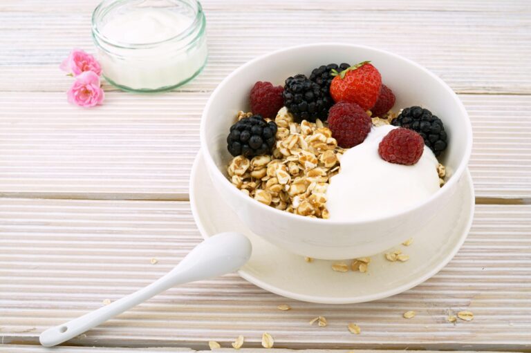 How to Lose Weight With These 10 Tips 2 | eat move healthy healthy-breakfast.